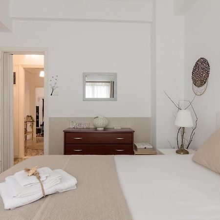 Classic And Modern Apartment In Athen Eksteriør bilde