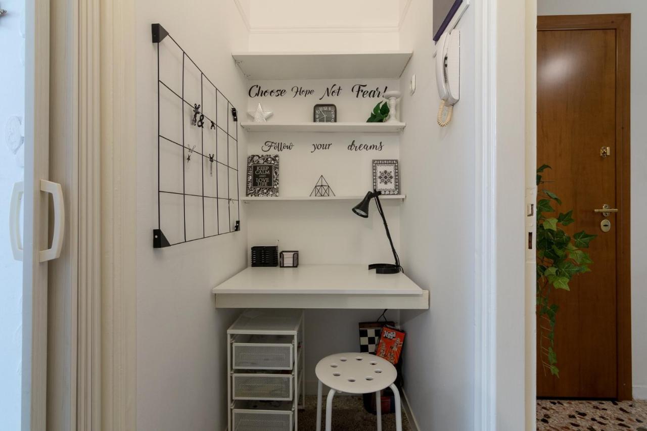 Classic And Modern Apartment In Athen Eksteriør bilde